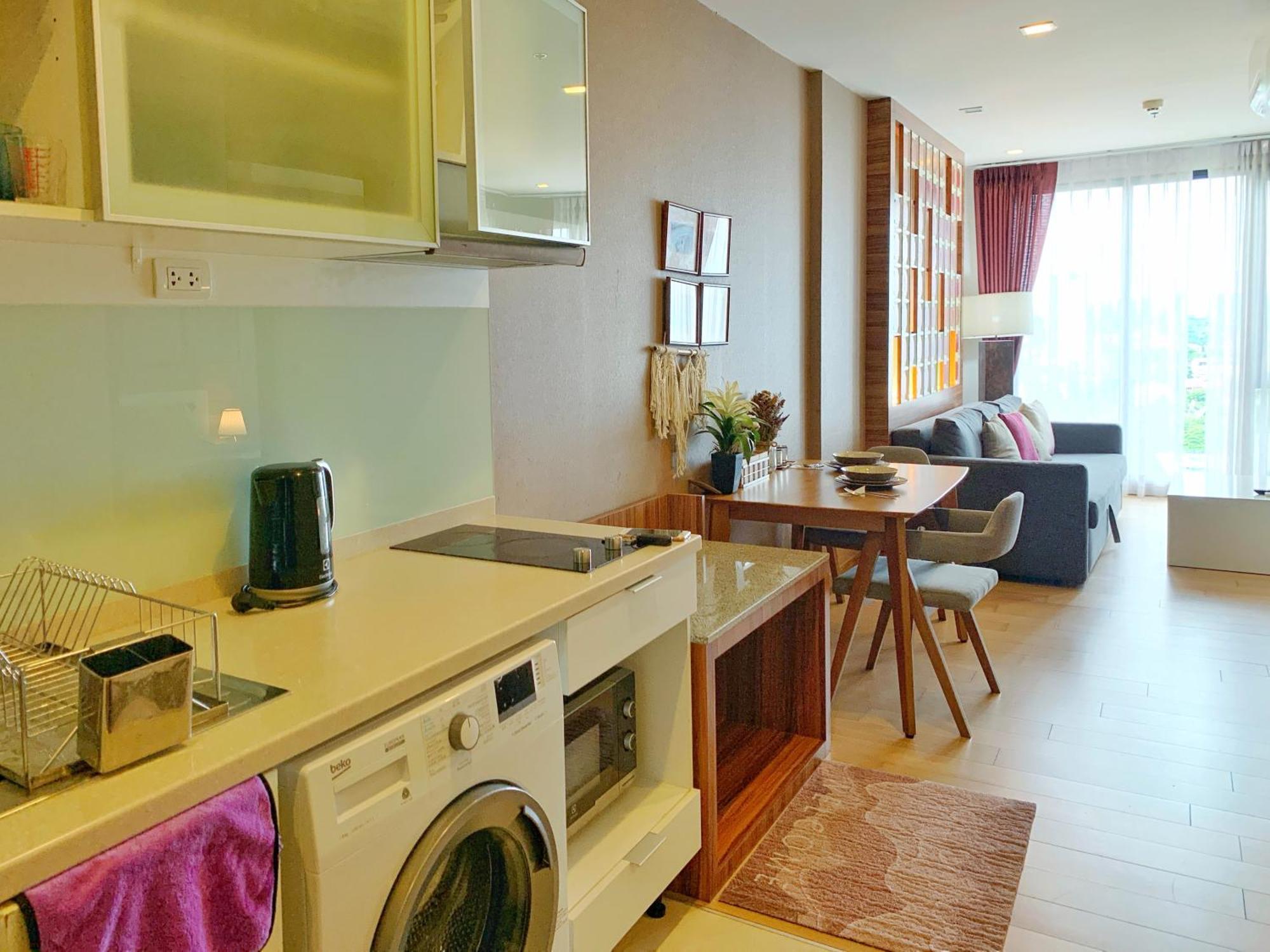 The Astra Cozy Living Suite Chiang Mai Exteriör bild